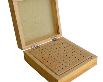 5-3/4" x 5-3/4" x 3" Madera 3/32" Shank Bur Stand Organizador Caja de almacenamiento con 100 agujeros Portaherramientas para hacer joyas - STRG-0069