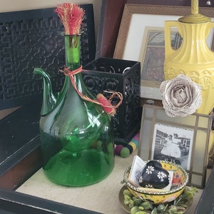 Italian hand blown wine decanter with ice chamber, green glass, 1960s, raffia lid and cork raffia topper