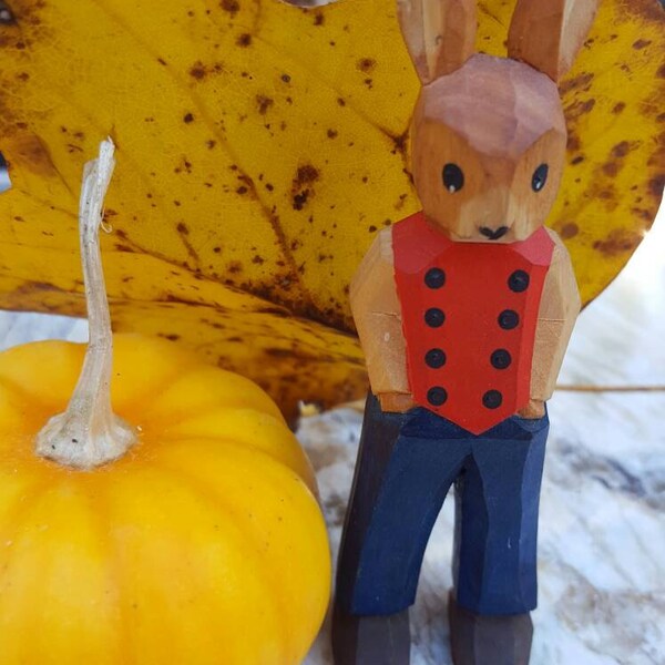 Vintage Lotte  Sievers Hahn hand carved wood standing rabbit, Germany