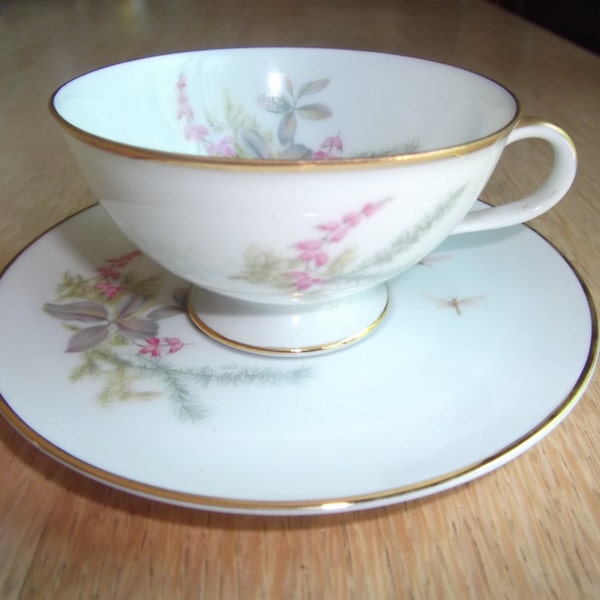 Vintage demitasse cup and saucer by Hutschenreuther Gelb Bavaria Germany 39, 8433, 58, lion makers mark
