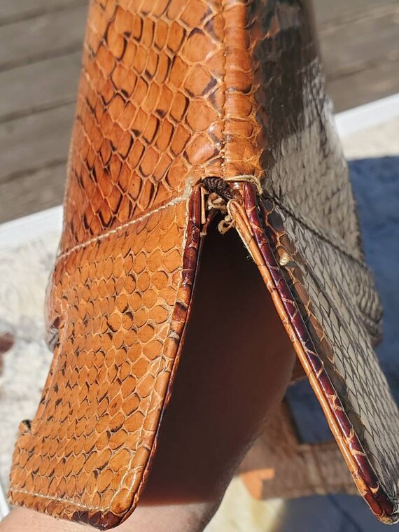 Gorgeous tan snake skin bag with top handle, clut… - image 8