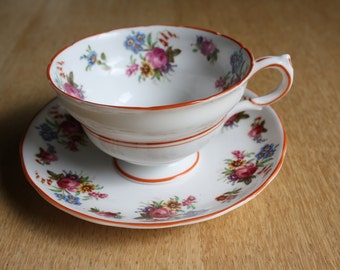 Pretty floral teacup by Copelands Grosvenor China, England