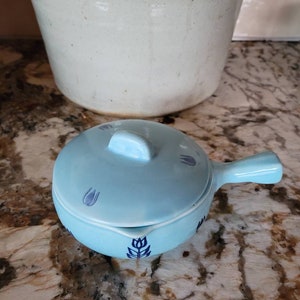 Retro Cronin tulip covered soup crock, made in USA, 1950s