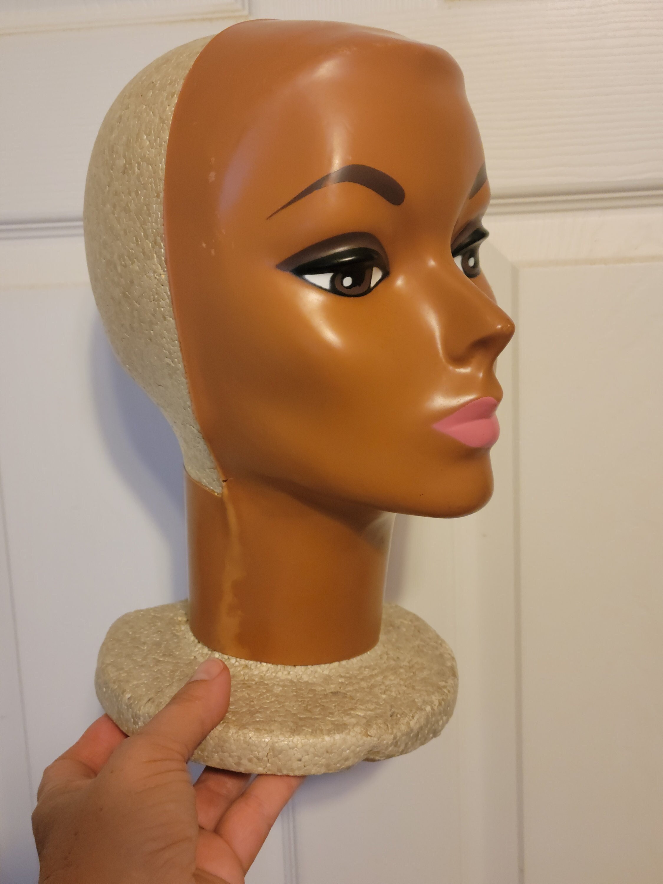 Afro European Caucasian Female Mannequin Head With Shoulders Wig Head Hat  Display Jewelry Mannequin Model Training Head Wig Stand 