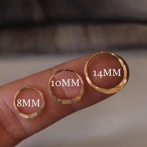 Set of 8mm Tiny Thin Hammered Cartilage Gold Hoops, Delicate Lightweight Gold Cartilage Hoops, Piercing 8mm Hoops, Hypoallergenic Gold Hoops