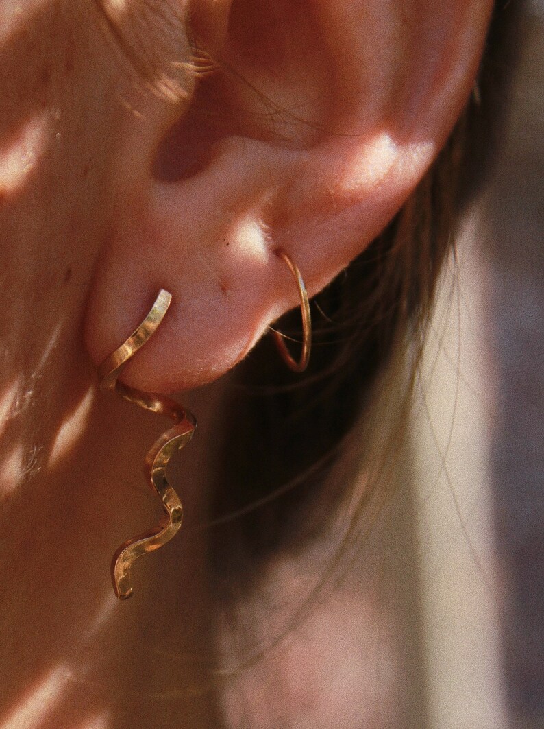 Freeform Wire Earrings, 14kt Gold Freeform Wire Tornado Earrings Gold Wrap Drop Earrings