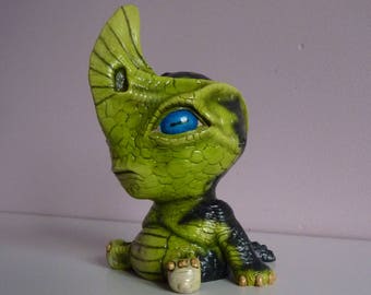 Baby Alien, monster, creature fantasy, sci fi, anime, manga, lizard, dinosaur