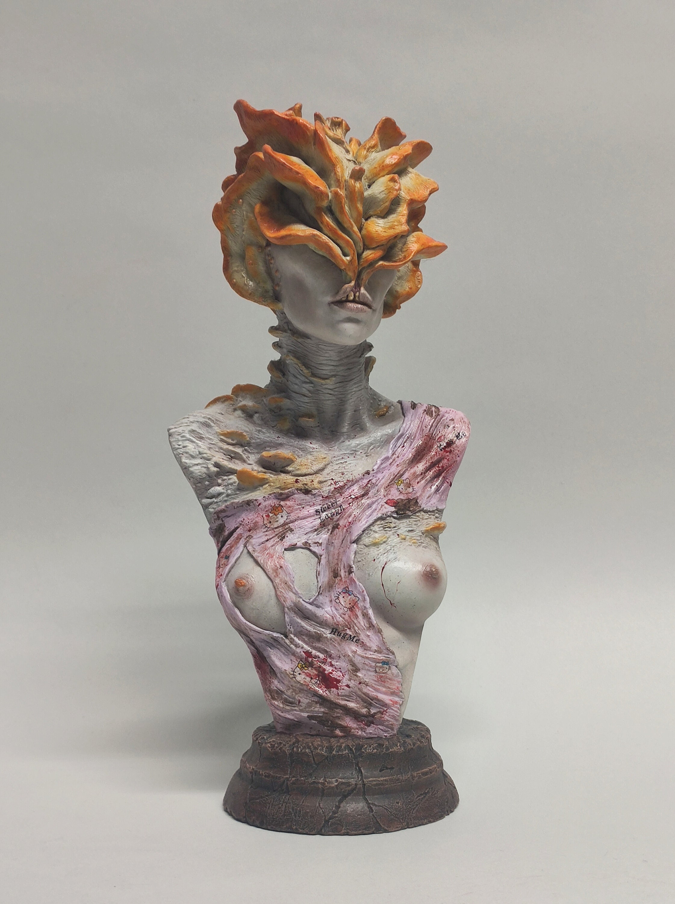 This amazing The Last of Us Clicker bust is a cake!