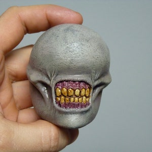 Alien Bund Magnet inspiriert, Neomorph, Giger, Horror, Kreatur, Prometheus, Geschenk, Sci-Fi Requisite Fantasy Baby, Figur, Küche Dekor