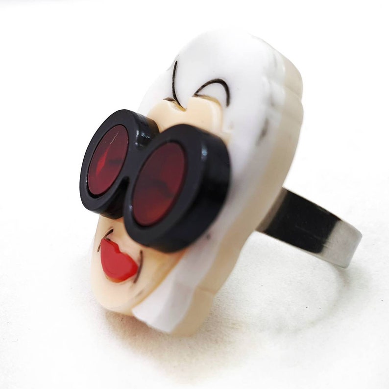Adjustable ring maxi Iris Apfel eyeglasses round eyelets style icon plexiglass laser cut