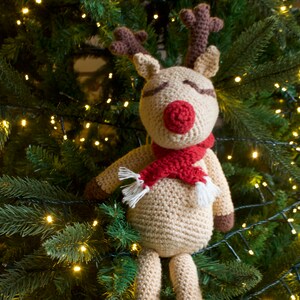 Sleepy reindeer buddy crochet pattern