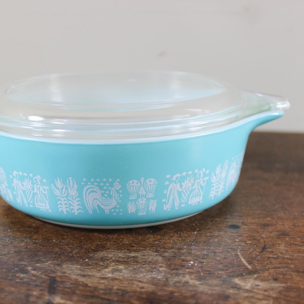 Pyrex Amish Butterprint Casserole Dish with Lid 471, One Pint - Turquoise Blue - Ovenware - Refrigerator Storage -