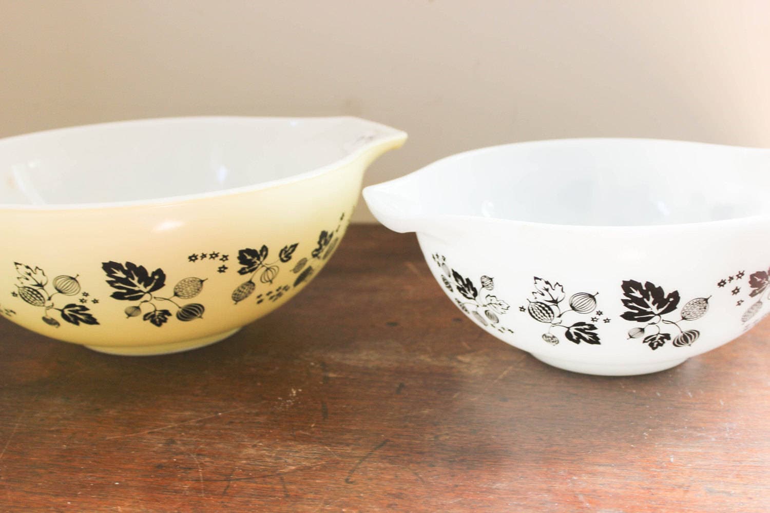 Gooseberry Pyrex Cinderella Mixing Bowl, Yellow, Black, 444 443