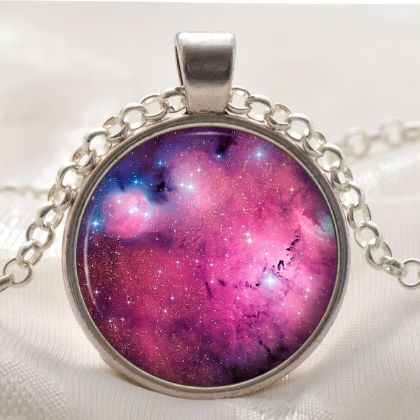 Magenta nébuleuse galaxie collier - Bijoux Argent espace - univers Purple rose cadeaux pour femmes et filles