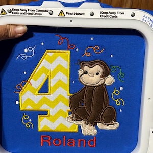 Camiseta de cumpleaños de mono bordada, traje de cumpleaños personalizado