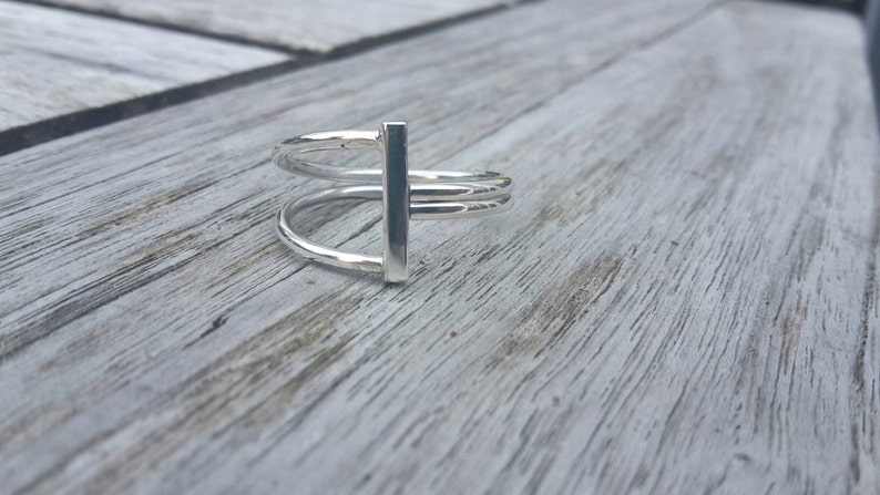 Handmade silver tight ring round thread square bar