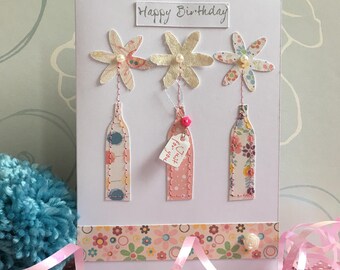 Carte d’anniversaire faite à la main de fleurs rétro