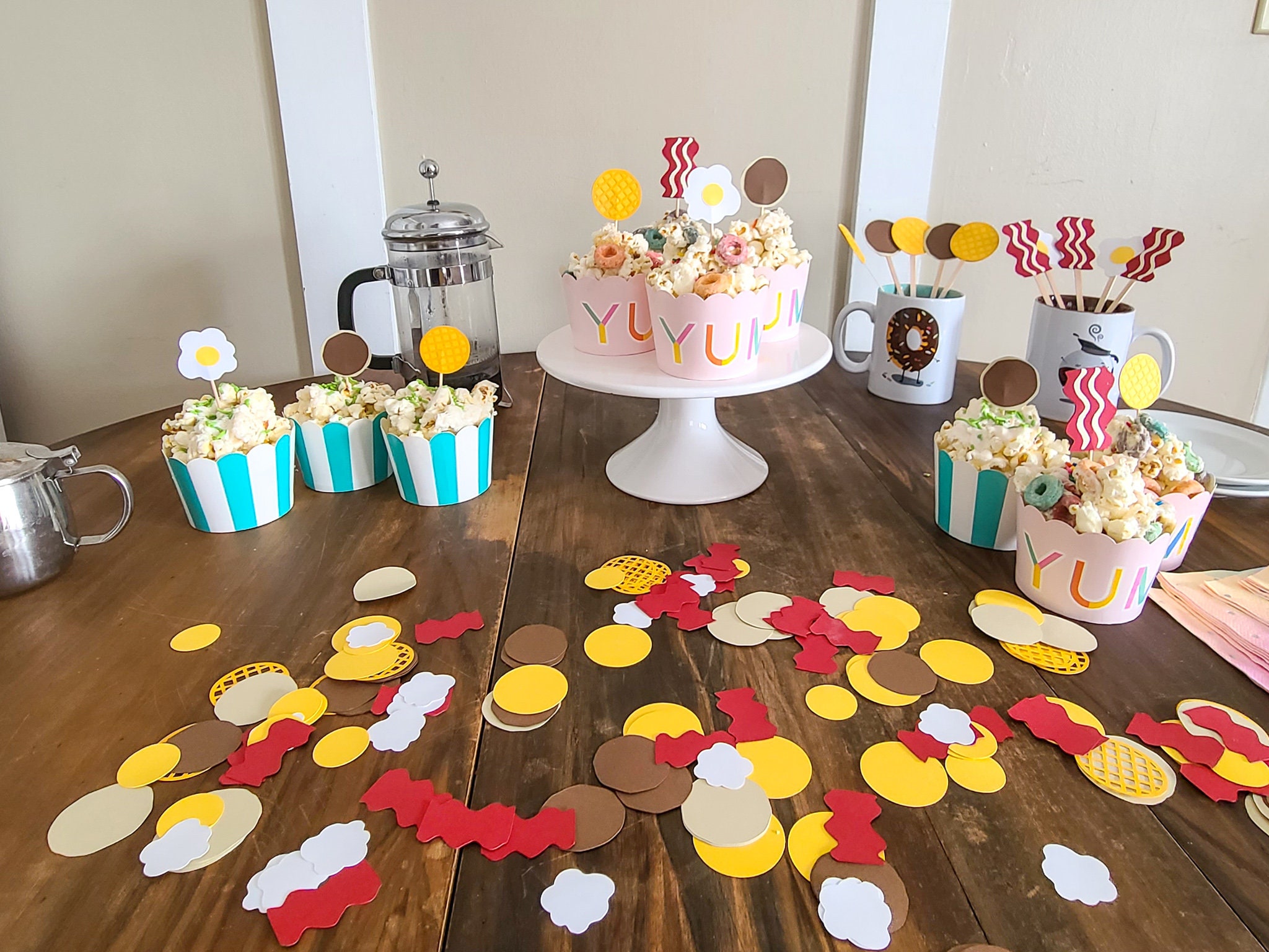 10 Birthday Brunch Decorations That Are Anything But Basic – Côtier Brand