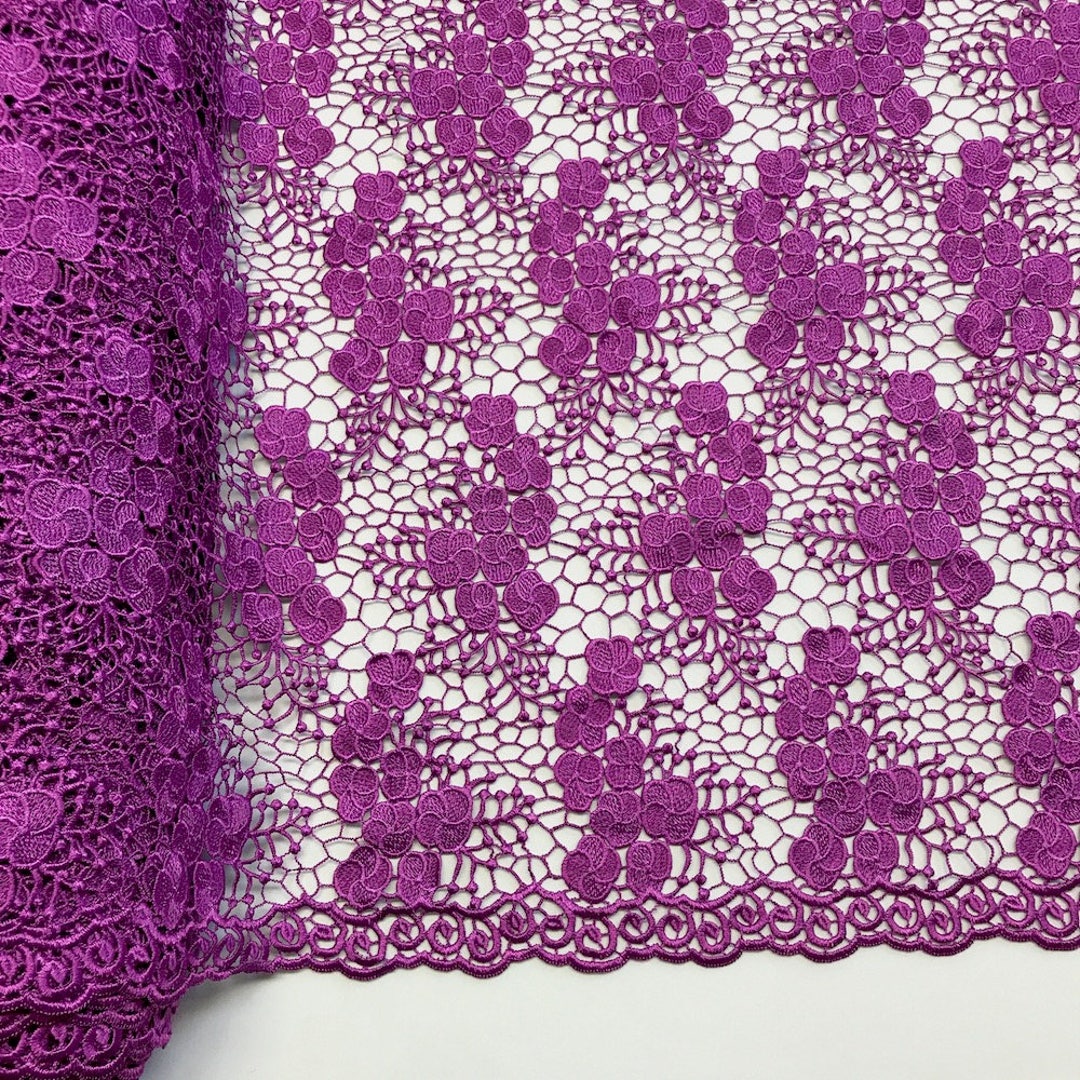 many マニー　花柄透かし彫り　皿　紫　USED　レース many マニー 花柄透かし彫り 皿 紫 USED レース many マニー 花柄