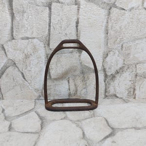 Vintage Iron Stirrup, Antique Metal Stirrup, Horse Stirrup, Equestrian Decor, Farm Decor Rustic Stirrup Horse Riding Iron Rusty Iron Stirrup