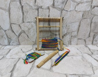 Vintage Small Wooden Weaving Loom: Tapestry Tool