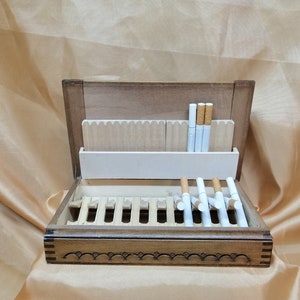 In vendita Vintage Wooden Tobacco Cigarettes Scatola Mano intagliata - Vuoto Legno CIGARETTE CASE BOX - Sigarette Holding - Scatola di Tabacco zografa