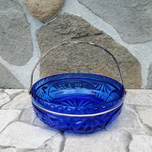 Vintage glass bowl Glass bonbonnière Cobalt blue bowl, Serving bowl,  Blue kitchen Glassware Glass bowl with handle