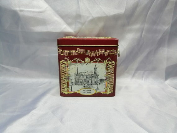 Musical 2024 tin box