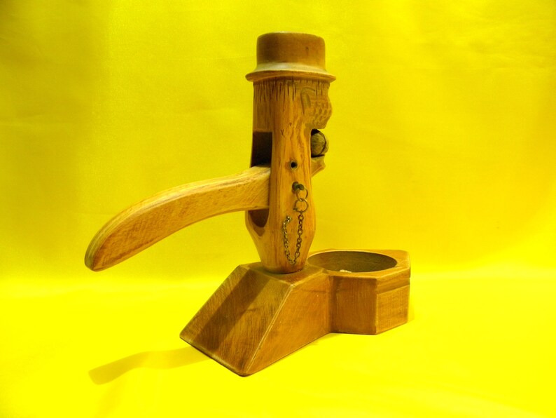 Vintage WOODEN NUTCRACKER and BOWL Wooden Head Skull Nut Cracker Handmade Nutcracker Wooden Handle Farm Kitchen Decor Gift idea zografa