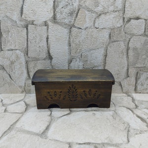 Sieradendoos, vintage handgemaakte houten kist, kleine kist gesneden hout, retro doos, bureauopslag, retro jaren 70-stijl, sieradenopslag