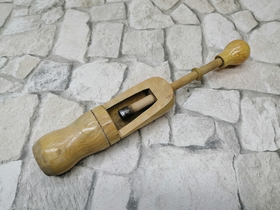 Ancien Bouche-bouteilles En Bois Vintage - Bouchonneuse Manuelle D'occasion