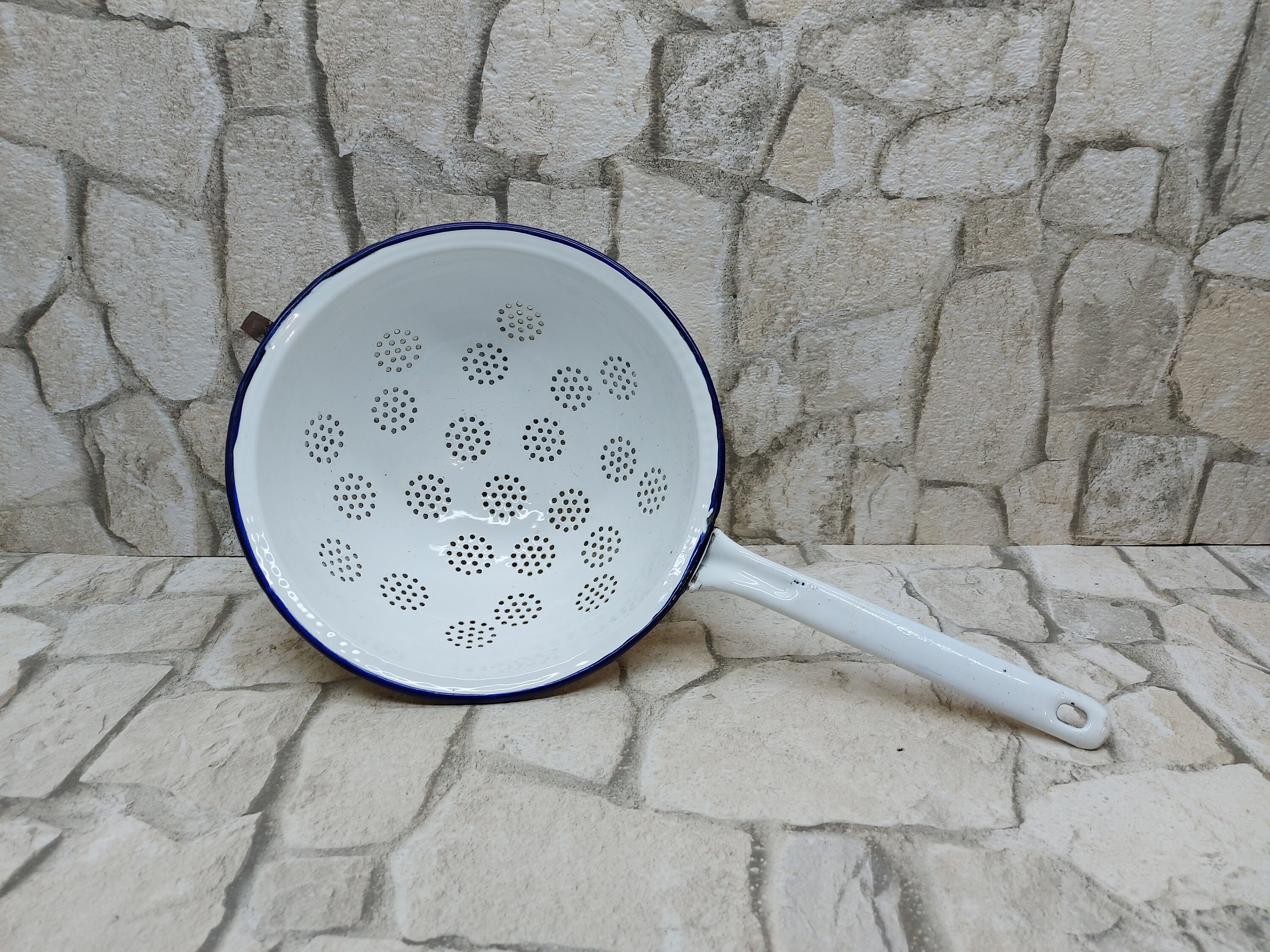 On Sale Vintage Enamel Strainer Old White Enamel Strainer Enamel Colander With Handle Country Kitchen Kitchen Farmhouse or Village Decor Etsy UK