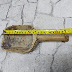 Antique Wooden Grain Scoop | Hand-Carved Rustic Spoon | Vintage Farmhouse Kitchen Decor | Primitive Wooden Utensil