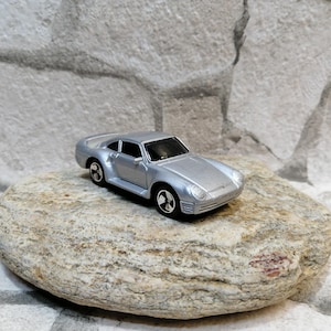 Maisto Porsche 959 Toy Car - Silver Tone Miniature (3 in)