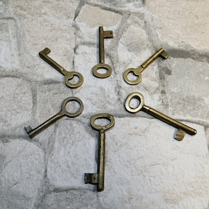 Brass Keys (Lot of 6): Steampunk, Farmhouse Decor