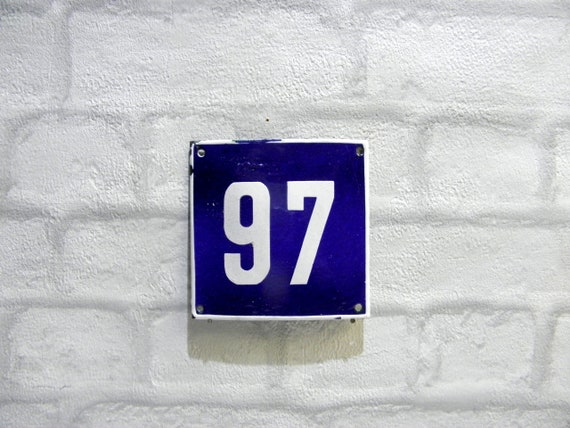SMALL ANTIQUE STYLE ENAMEL DOOR NUMBER 97 SIGN PLAQUE HOUSE NUMBER SIGN