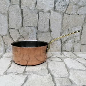 Copper pan with brass handle, vintage pan,  cooking pot, rustic decor, vintage copper cookware