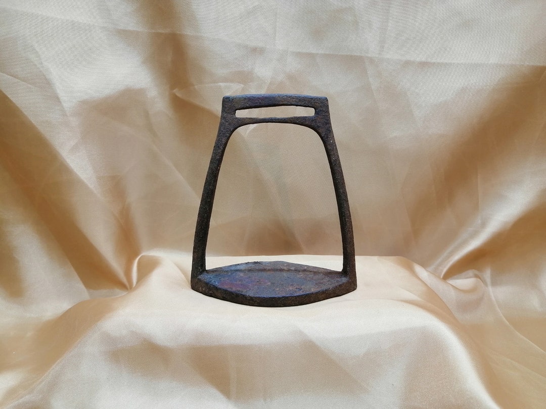 Vintage Iron Stirrup, Antique Metal Stirrup, Horse Stirrup, Equestrian