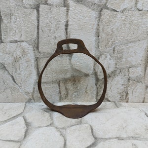 Vintage Iron Stirrup, Antique Metal Stirrup, Horse Stirrup, Equestrian Decor, Farm Decor Rustic Stirrup Horse Riding Iron Rusty Iron Stirrup