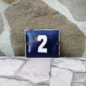 Vintage Enamel House Number 2 Sign: Outdoor Address Plaque (4.7 x 4 in)