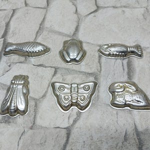 On Sale Vintage 6 pcs. small Baking tin cookie tins Animal baking moulds Chocolate tins Bake cookie pan cookies decoration Butter moulds
