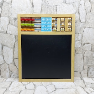 Ábaco de madera vintage, juguete de aprendizaje con reloj, pizarra, letras del alfabeto, pizarra, cuentas de madera, reversible, 1 lado está rayado, juguete para niños