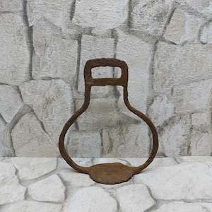 Vintage Iron Stirrup, Antique Metal Stirrup, Horse Stirrup, Equestrian Decor, Farm Decor Rustic Stirrup Horse Riding Iron Rusty Iron Stirrup