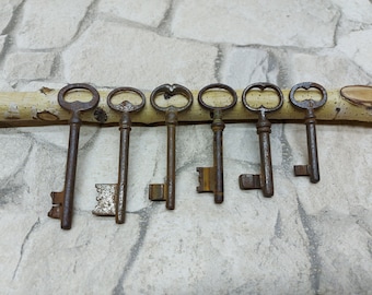 Rustic Skeleton Keys - Lot of 6 - Steampunk Farmhouse Decor