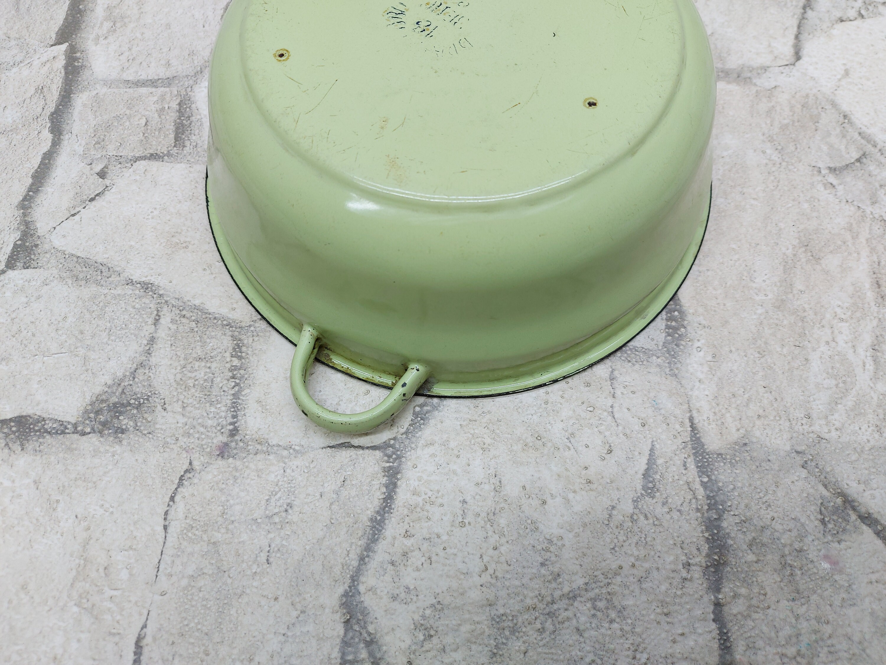 Vintage Green Enamel Bowl With Handles Enamelware Green Bowl Etsy