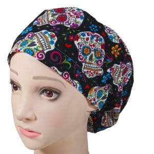Zuckerschädel auf Schwarz, Damen Euro Style Caps, Chirurgische Scrub Hüte, Tag der Toten, Herren Krawatten, Chemo Cap, Neuheit Radiologie Geschenk