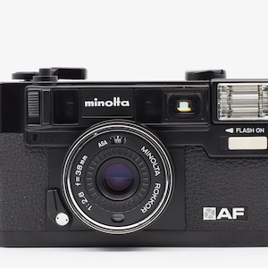 Minolta hi-Matic AF / Rokkor 38mm F/2.8 lens Point and shoot film camera