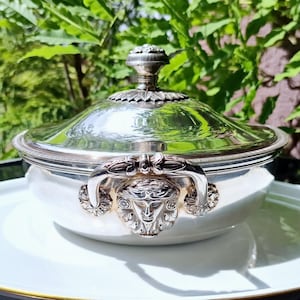 Rare CHRISTOFLE Vegetable Tureen - Malmaison - Decor with Mascarons - Vintage French Silver Plated Lidded Dish - Empire Style - Top