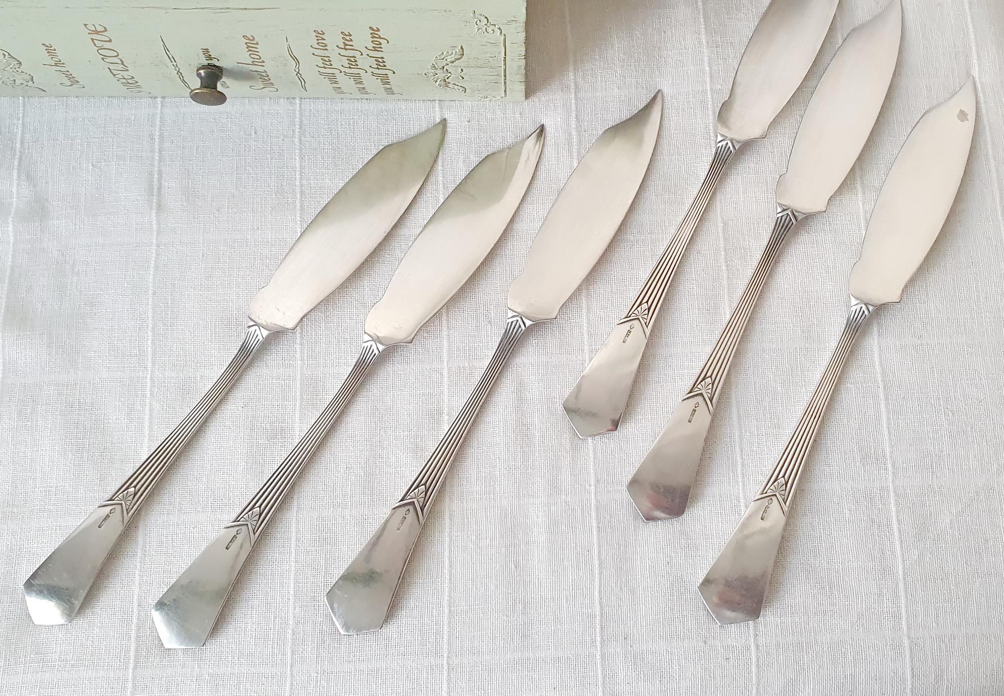 12 couverts à poisson métal argenté Ravinet style Empire (24p