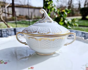 Vintage Rare LUDWIGSBURG Soup Cup - Lidded Soup Cup - German Porcelain - White and Gold China - Shabby Chic - 220 ml